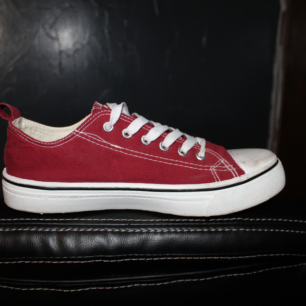 sneakers - Picture 2 of 4